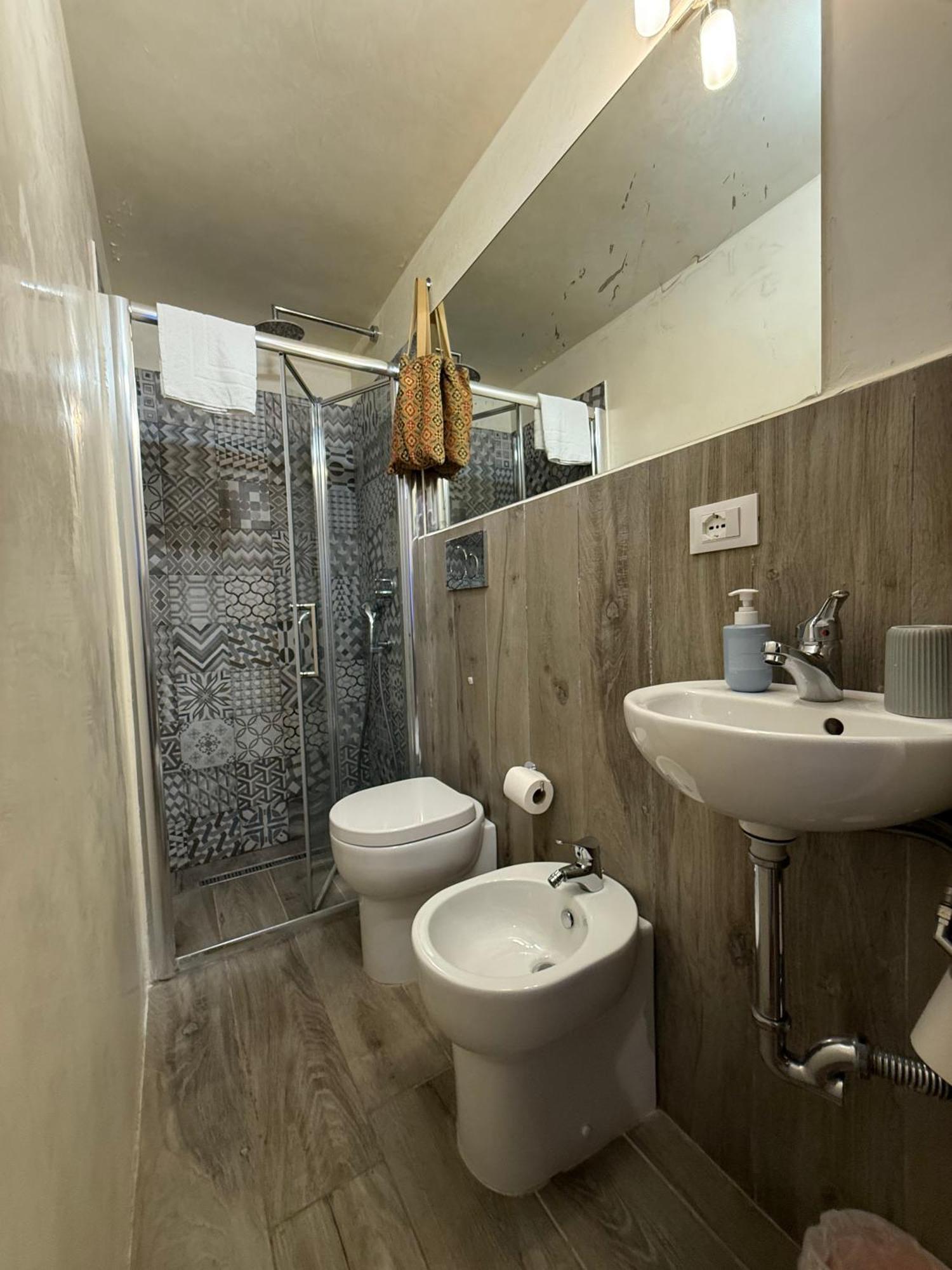 Nel Bel Mezzo Di Pisa Appartement Buitenkant foto